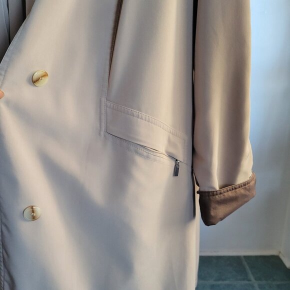 Gallery Woman Long- Hooded Light Beige Overcoat w/Removable Hood Liner (2X) - Picture 5 of 14